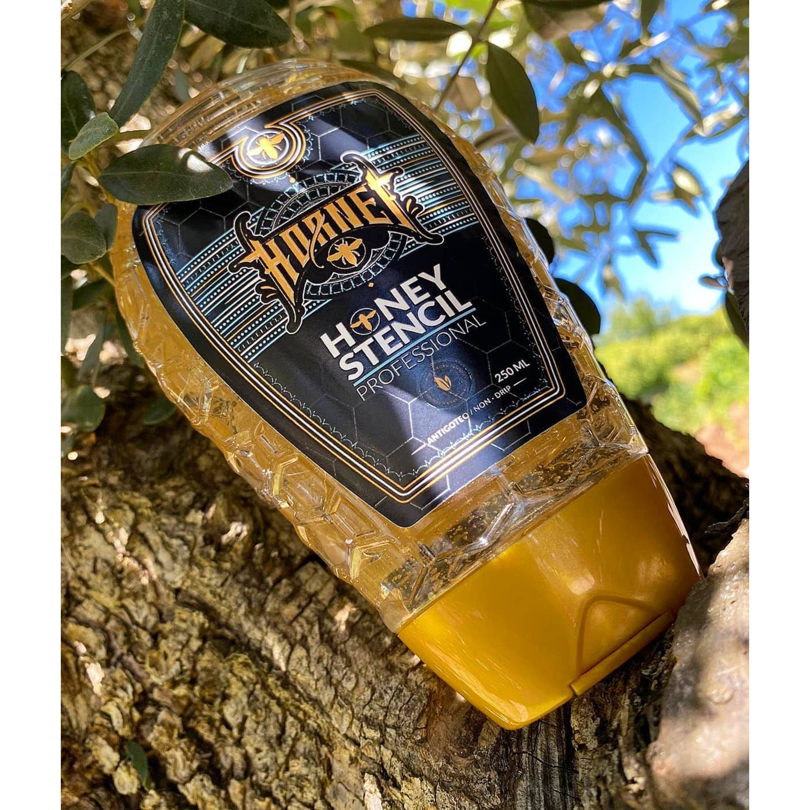 Stencil Honey HORNET